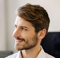 Portræt af Michael Brennan, CTO og leder inden for fintech og crypto-teknologi